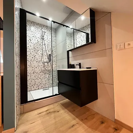 Appartement Juste A Cote - Duplex Confort *
